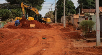  Prefeitura de Aparecida avança com obras de asfalto no Rosa dos Ventos, Jardim Cristal e Esplanada